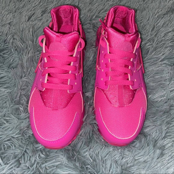 New Size 7.5 Nike Huarache Run Fuschia Sneakers - Picture 2 of 5